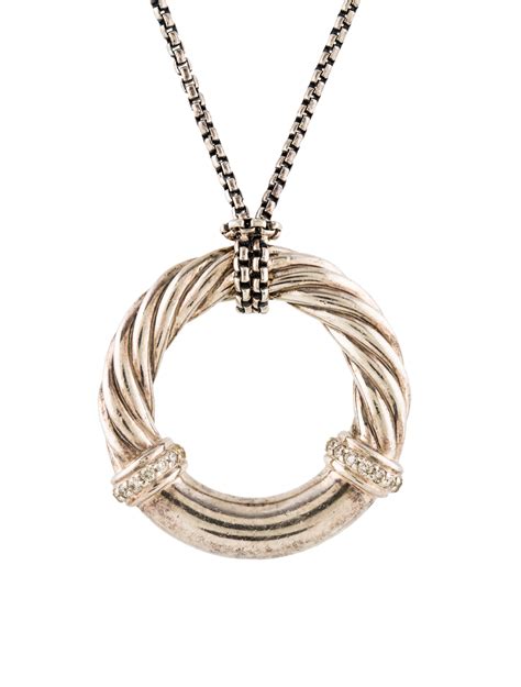 Unveiling the Exquisite Design of the David Yurman Circular Amulet Necklace